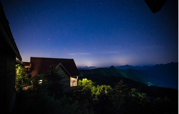 蒲洼夏季旅行攻略：躺在云端看风景