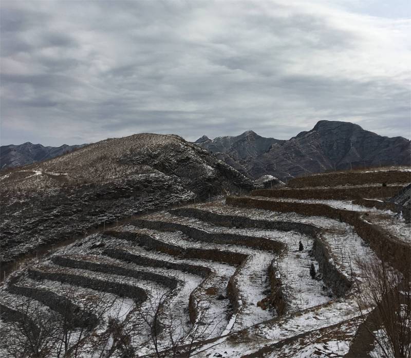 大马踏与旁边的梯田
